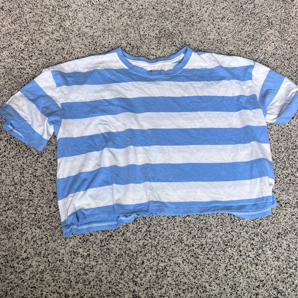 Hollister Cropped Tee - Picture 1 of 3